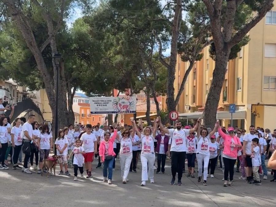 Tibi acull un any més la Marxa solidària Contra el Càncer